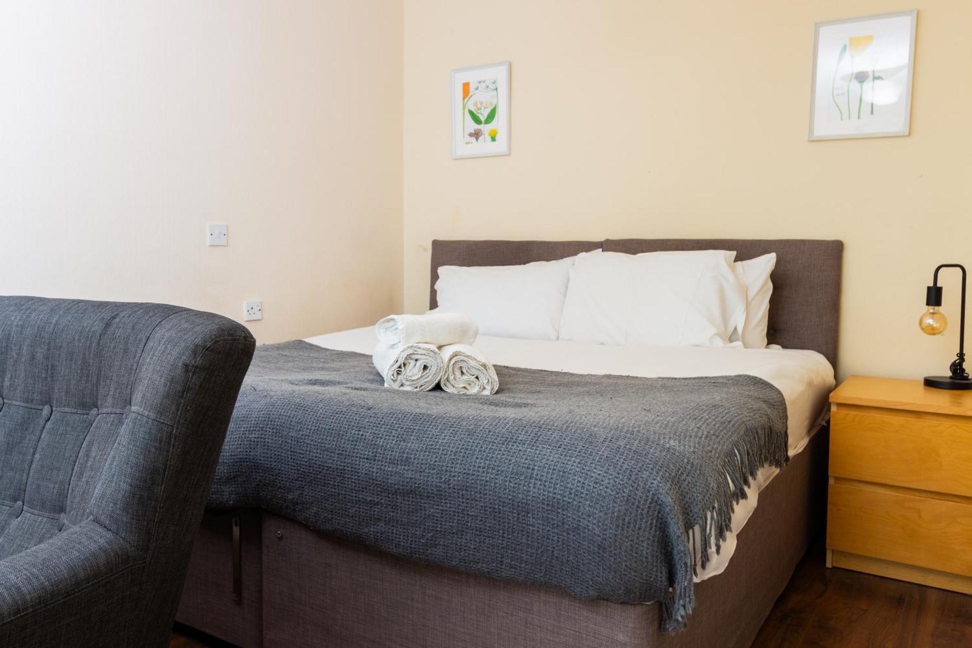Studio In Stretford With Great Transport Links Apartman Manchester Kültér fotó