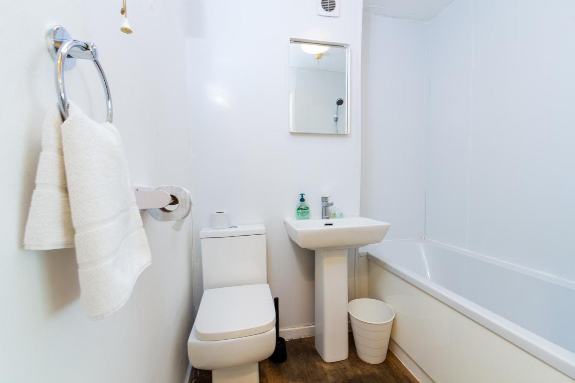 Studio In Stretford With Great Transport Links Apartman Manchester Kültér fotó